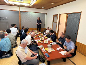 校友会熊本県支部の暑気払いを８月１７日（土）18：30から前回と同じ和ＹＡにて開催しました-1